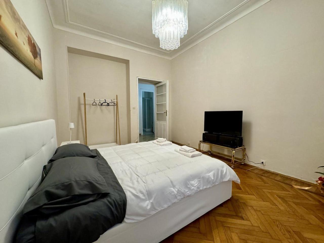 6 Posti Letto Vicino Al Centro Apartamento Turim Exterior foto